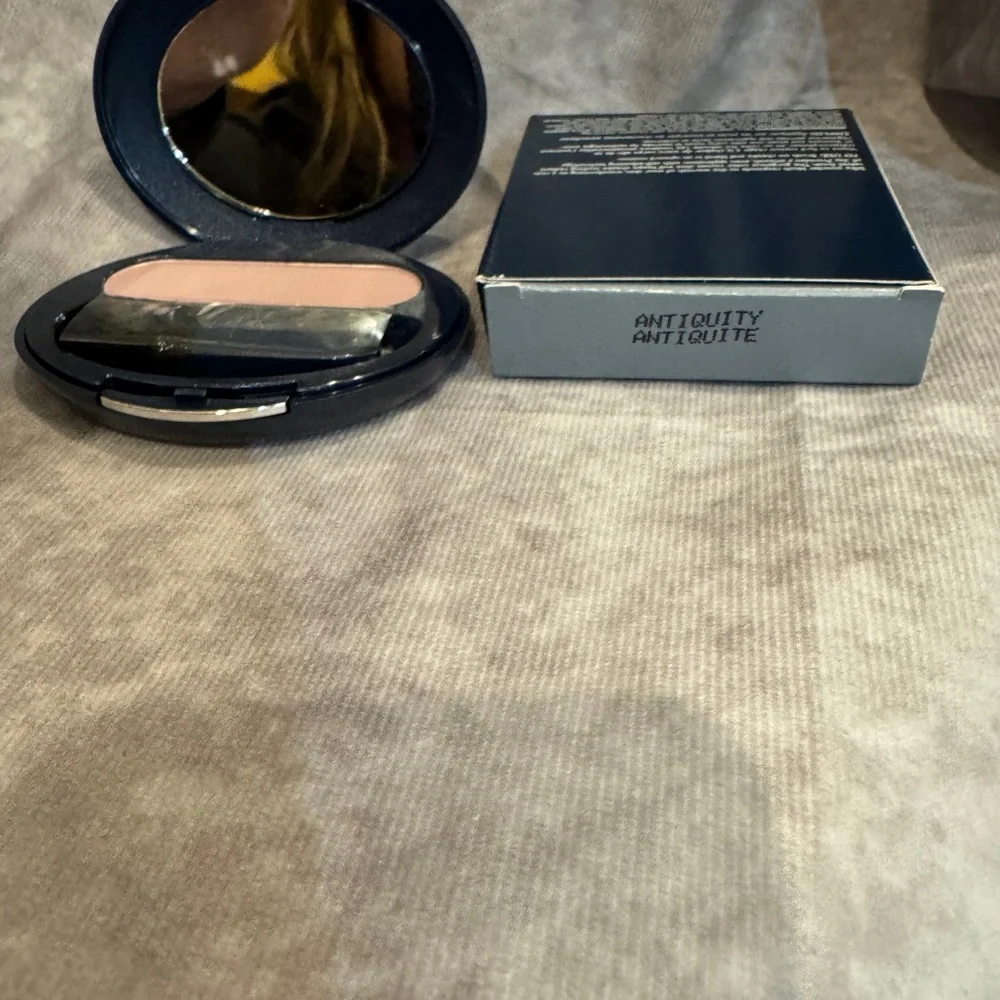 Avon True Color Blush‎ antiquity New